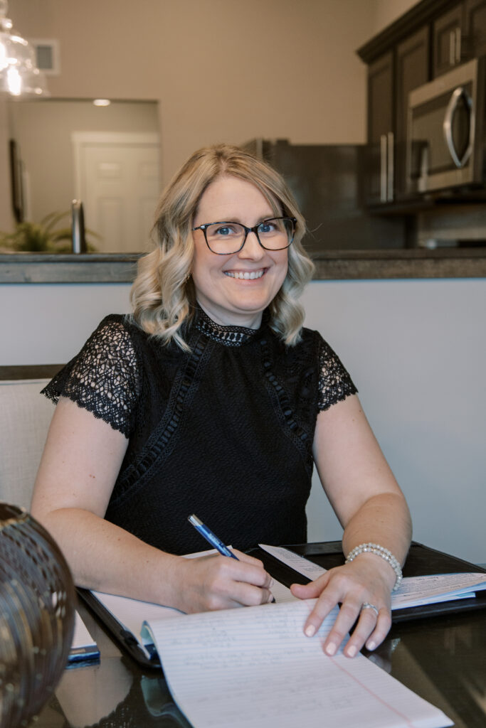 <a href='https://bellabayrealty.com/agent/amber-fare/' title='Amber Fare'>Amber Fare</a>